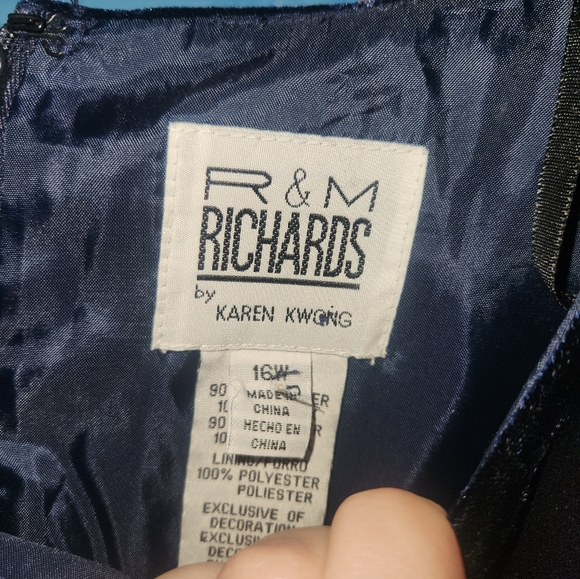 🍁Long Valore/velvet Dress - Picture 2 of 2